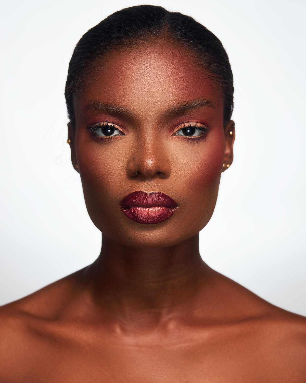 Cream-Based Cosmetics: From Day to Night Looks